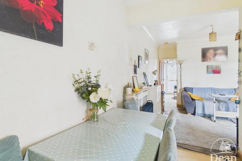 2 bedroom cottage for sale, High Street, Drybrook