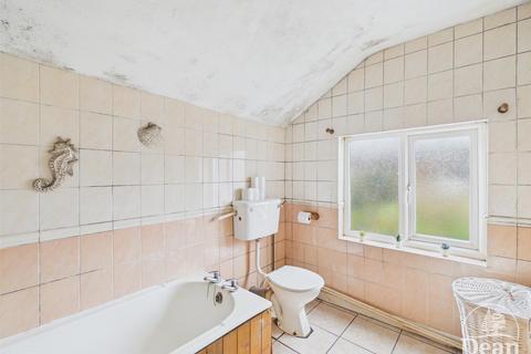 2 bedroom cottage for sale, High Street, Drybrook