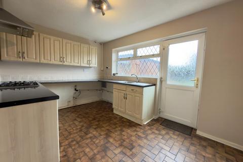 2 bedroom semi-detached house for sale, Invargarry Close, Leeds