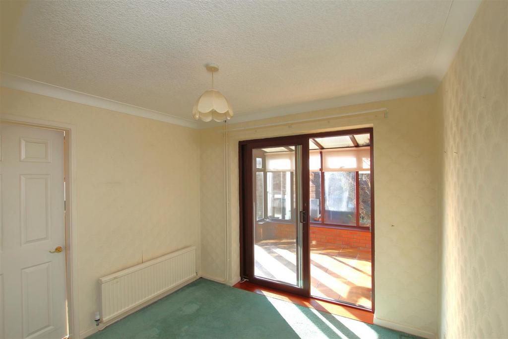 Dining Area.JPG