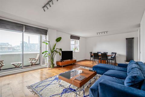 2 bedroom flat to rent, Vicarage Crescent, Battersea, SW11