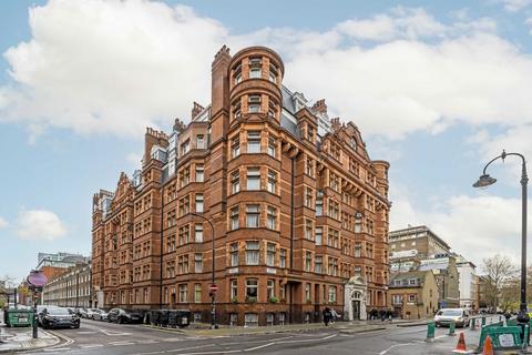 4 bedroom flat for sale, Torrington Place, London WC1E