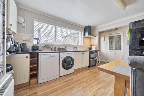 3 bedroom terraced house for sale, Rock Road, Carterton, Oxfordshire, OX18
