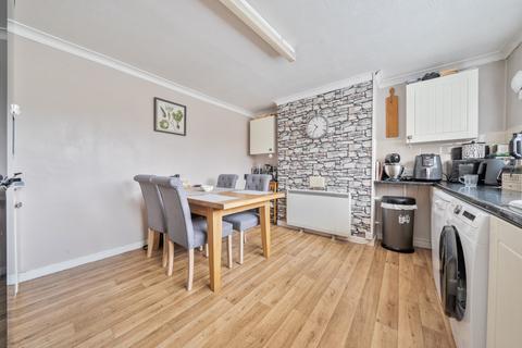 3 bedroom terraced house for sale, Rock Road, Carterton, Oxfordshire, OX18
