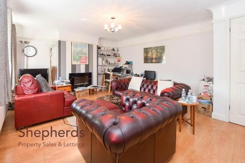 undefined, High Street, Cheshunt EN8
