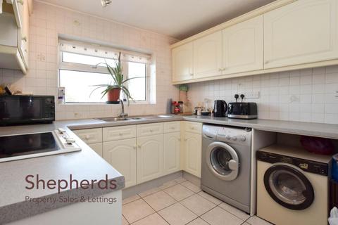 undefined, High Street, Cheshunt EN8