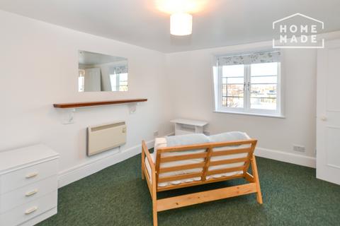 Studio to rent, Clifton Gardens Warwick Avenue W9