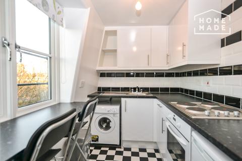 Studio to rent, Clifton Gardens Warwick Avenue W9
