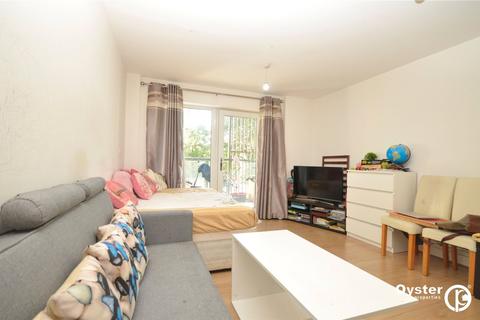 2 bedroom flat to rent, Maxwell Road, Image Court, RM7