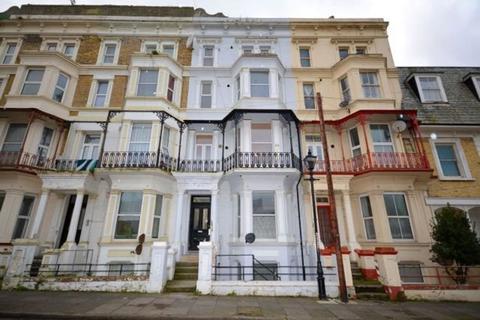 2 bedroom flat to rent, Dalby Square, Cliftonville, CT9 2ER