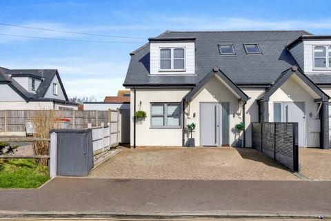 3 bedroom semi-detached house for sale, Farm Road, Chichester, PO20