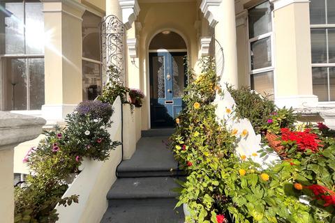 1 bedroom apartment to rent, Warrior Gardens, ST. LEONARDS-ON-SEA