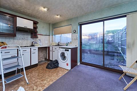 3 bedroom terraced house for sale, 16 Tamar Close, Worcester, WR5 1NE