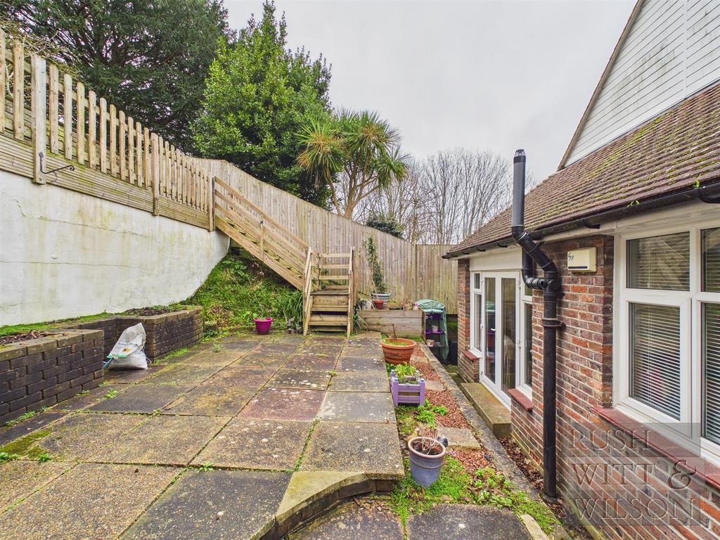 CAM03417 G0-PR0997-STILL022.jpg