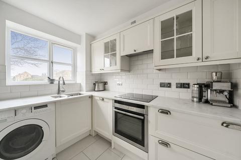 2 bedroom flat for sale, Winery Lane, Kingston Upon Thames, KT1