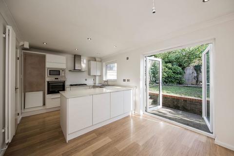 3 bedroom end of terrace house for sale, Streatfield Gardens, Heathfield