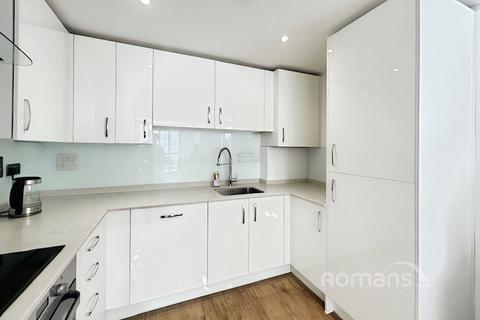 2 bedroom flat to rent, Kingston Close, Maidenhead, Berkshire, SL6