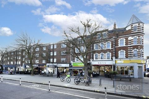 Studio to rent, Haverstock Hill, London, NW3