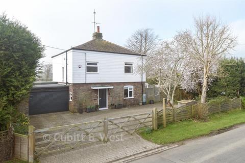3 bedroom detached house for sale, Station Road, Uckfield TN22