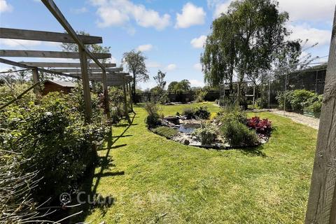 3 bedroom detached house for sale, Station Road, Uckfield TN22