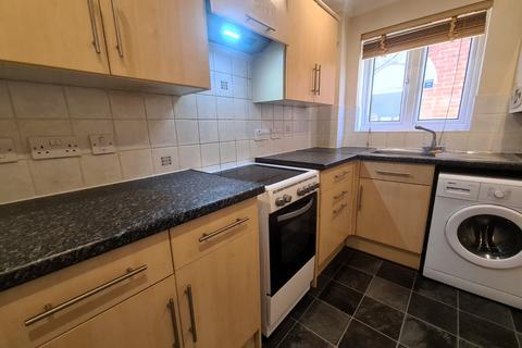 1 bedroom flat to rent, Millbrook Road East, Hampshire SO15
