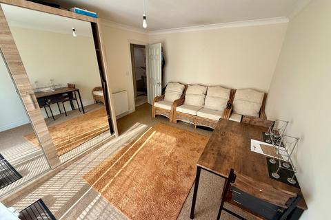 1 bedroom flat to rent, Millbrook Road East, Hampshire SO15