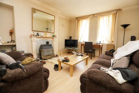 2 bedroom flat for sale, George Street, Airdrie ML6