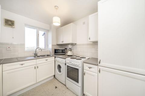 2 bedroom flat for sale, Harlinger Street, Woolwich, London, SE18