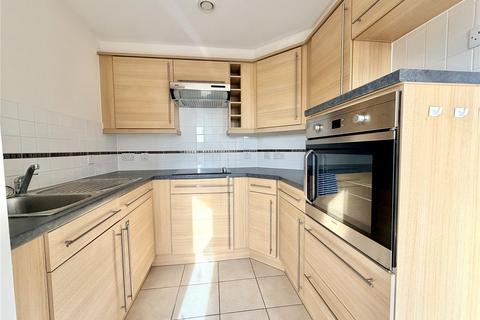 2 bedroom apartment for sale, Avenue Road, Lymington, Hampshire, SO41
