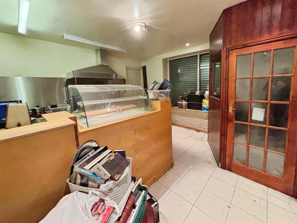 Shop/Retail Unit