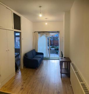 1 bedroom apartment to rent, Hornsey Road, London, London, N7