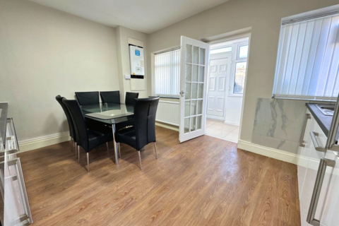 3 bedroom terraced house for sale, Holyrood Road, Prestwich