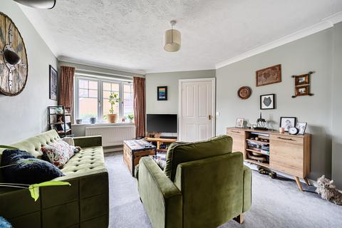 3 bedroom property for sale, Sigerson Road, Taw Hill, Swindon