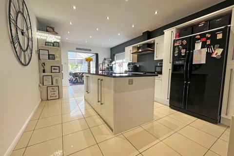3 bedroom detached bungalow for sale, Peterborough Road, Peterborough PE7