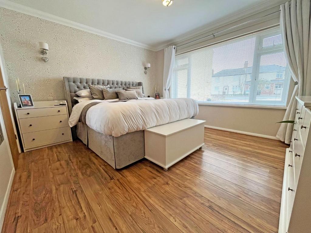 Bed 1.jpg