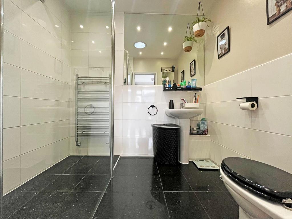 En Suite.jpg