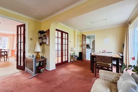 3 bedroom detached house for sale, Badshot Park, Badshot Lea