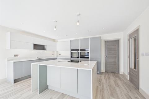 2 bedroom apartment for sale, Boscombe Overcliff Drive, Southbourne, Bournemouth, Dorset, BH5