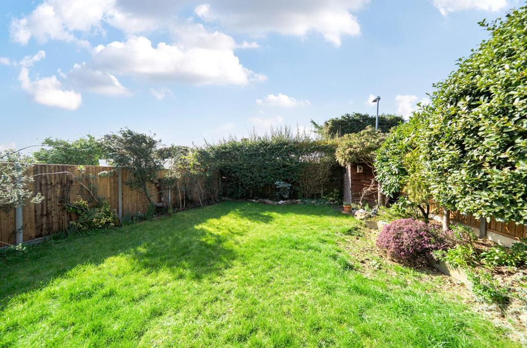 Davidson Frost-Wellings, DFW, Bush Grove, Stanmore