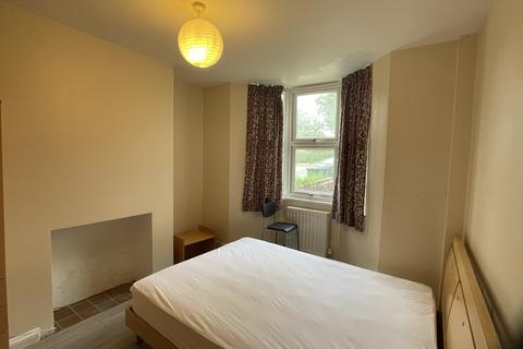 4 bedroom terraced house to rent, West Way, Oxford