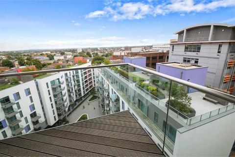 1 bedroom apartment to rent, Tennyson Apartments, Saffron Central Square, Wellesley Road, CR0