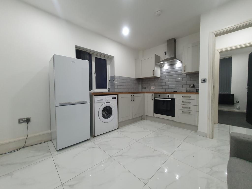 1 bedroom Ground Floor Flat for rent