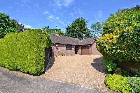 2 bedroom detached bungalow for sale, Garden Wood Close, West Chiltington RH20