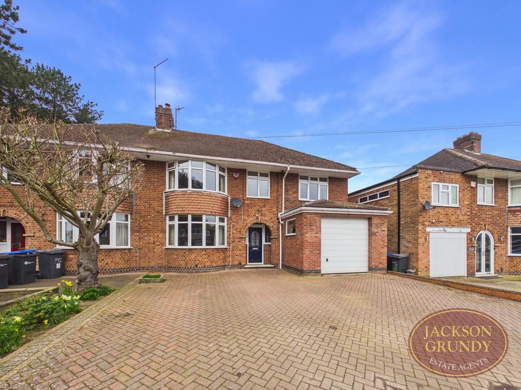 Oaklands Drive