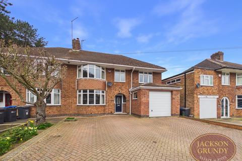 5 bedroom semi-detached house for sale, Oaklands Drive, Westone, NN3 3JL