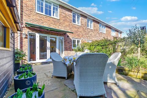 undefined, Halden Close, Ashford TN26