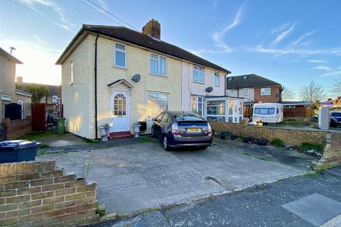 3 bedroom semi-detached house for sale, Studley Road, Dagenham