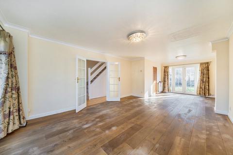 undefined, Avenue Road, London SW20