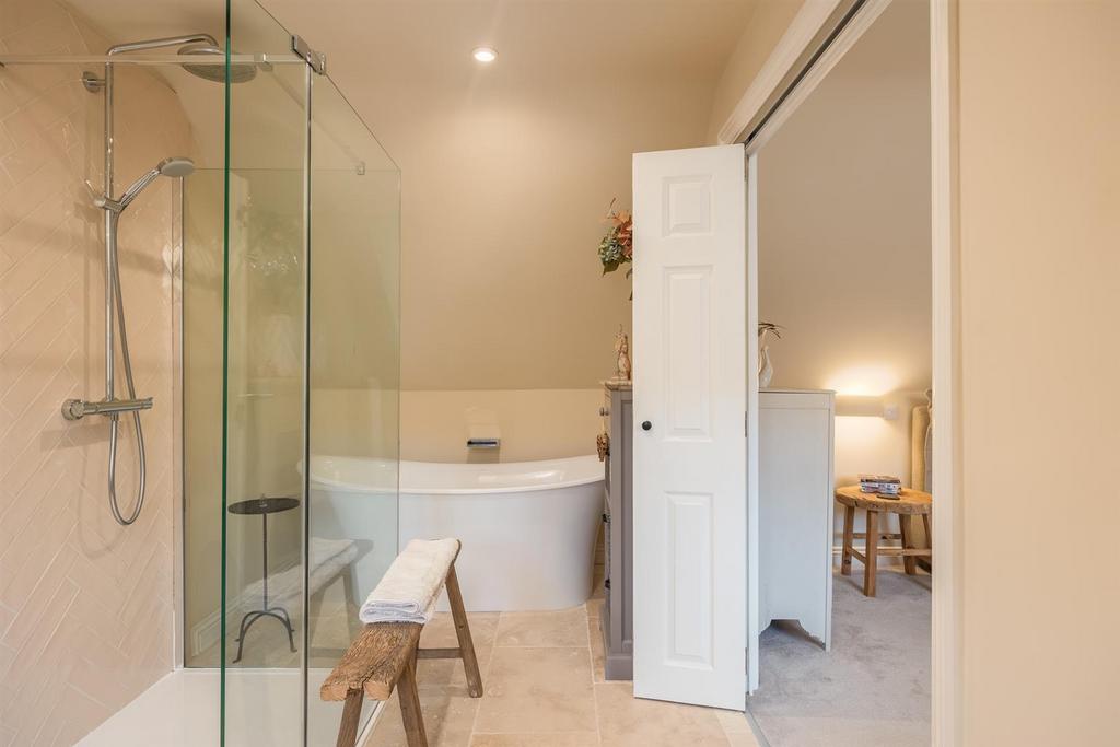 Bedroom 1 En Suite