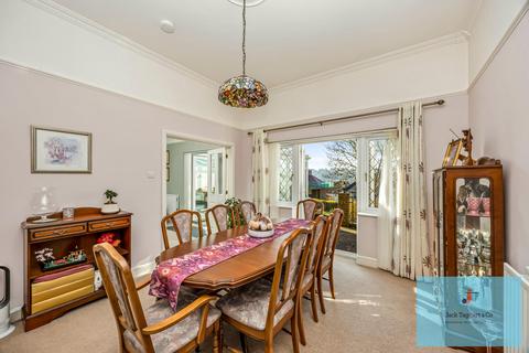 5 bedroom detached house for sale, Surrenden Crescent, Brighton